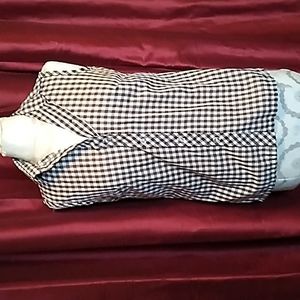 1970s Vintage button down sleeveless blouse